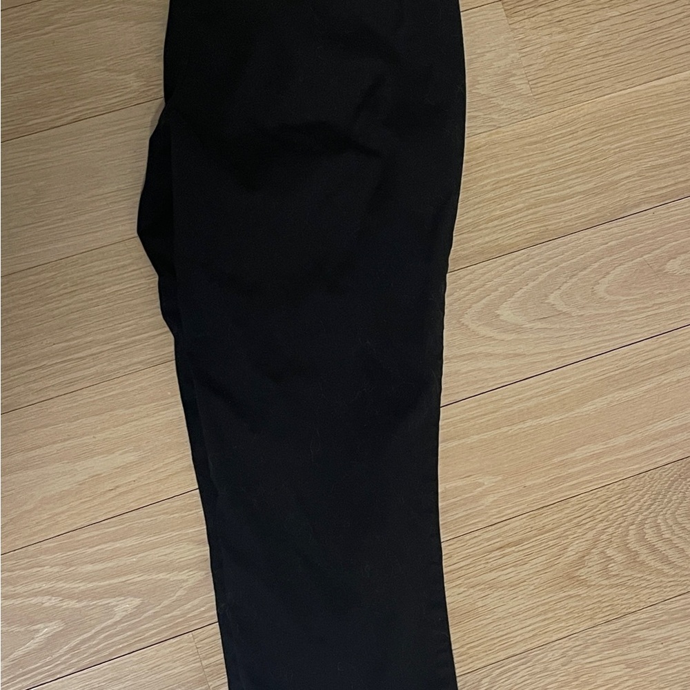 New York & Company Classic Black Capris